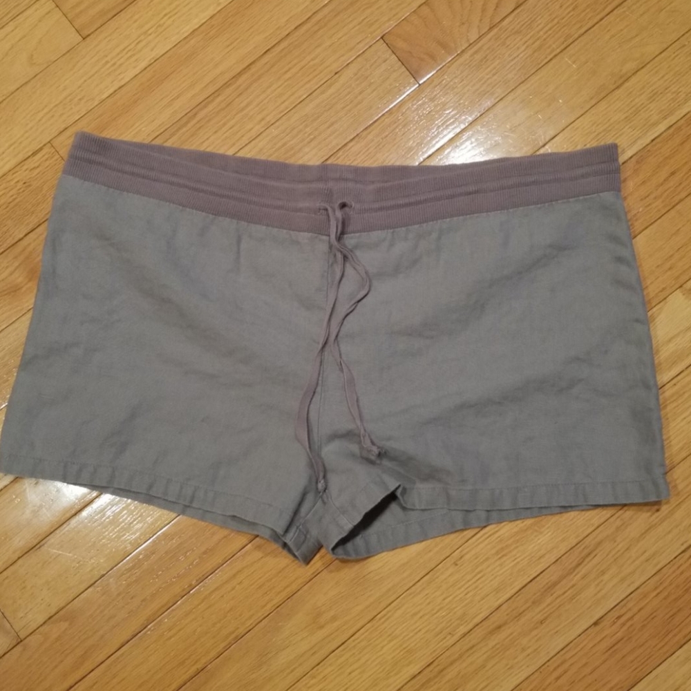 Active Wear 100% Linen Shorts